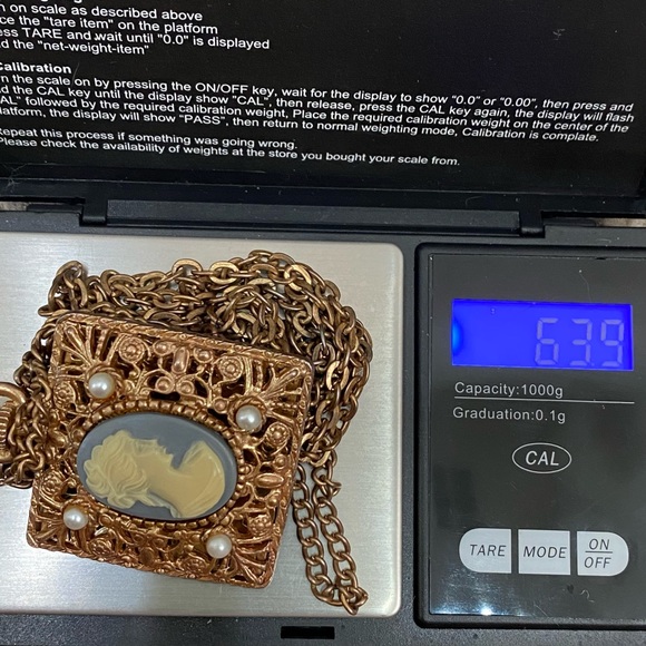 Vintage Unsigned Victorian Lady Cameo Pendant Necklace - Picture 6 of 15